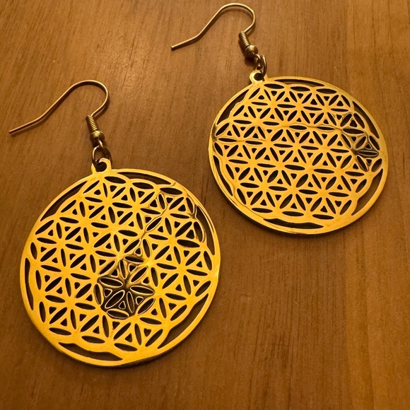 Flower of life gold plated earrings inch and a half - Picture 6 of 8